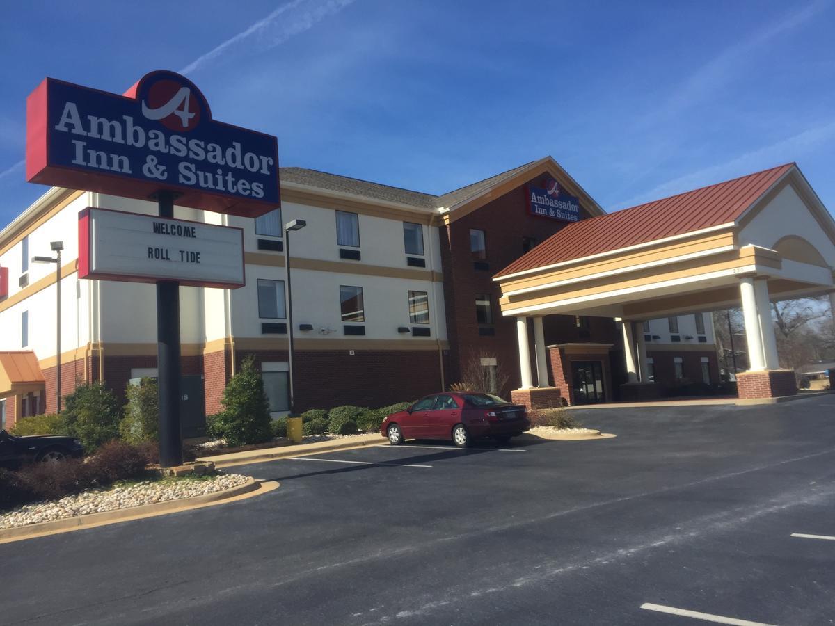 Ambassador Inn & Suites Tuscaloosa Exterior photo